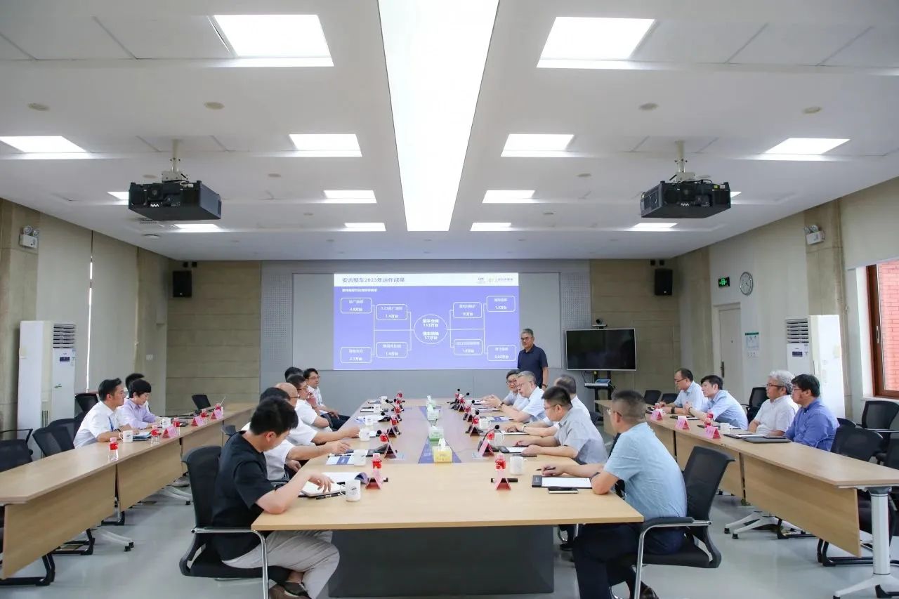 深入战术合作，共绘物流新蓝图 | 问鼎国际总经理庄菁雄一行接见上汽通用五菱